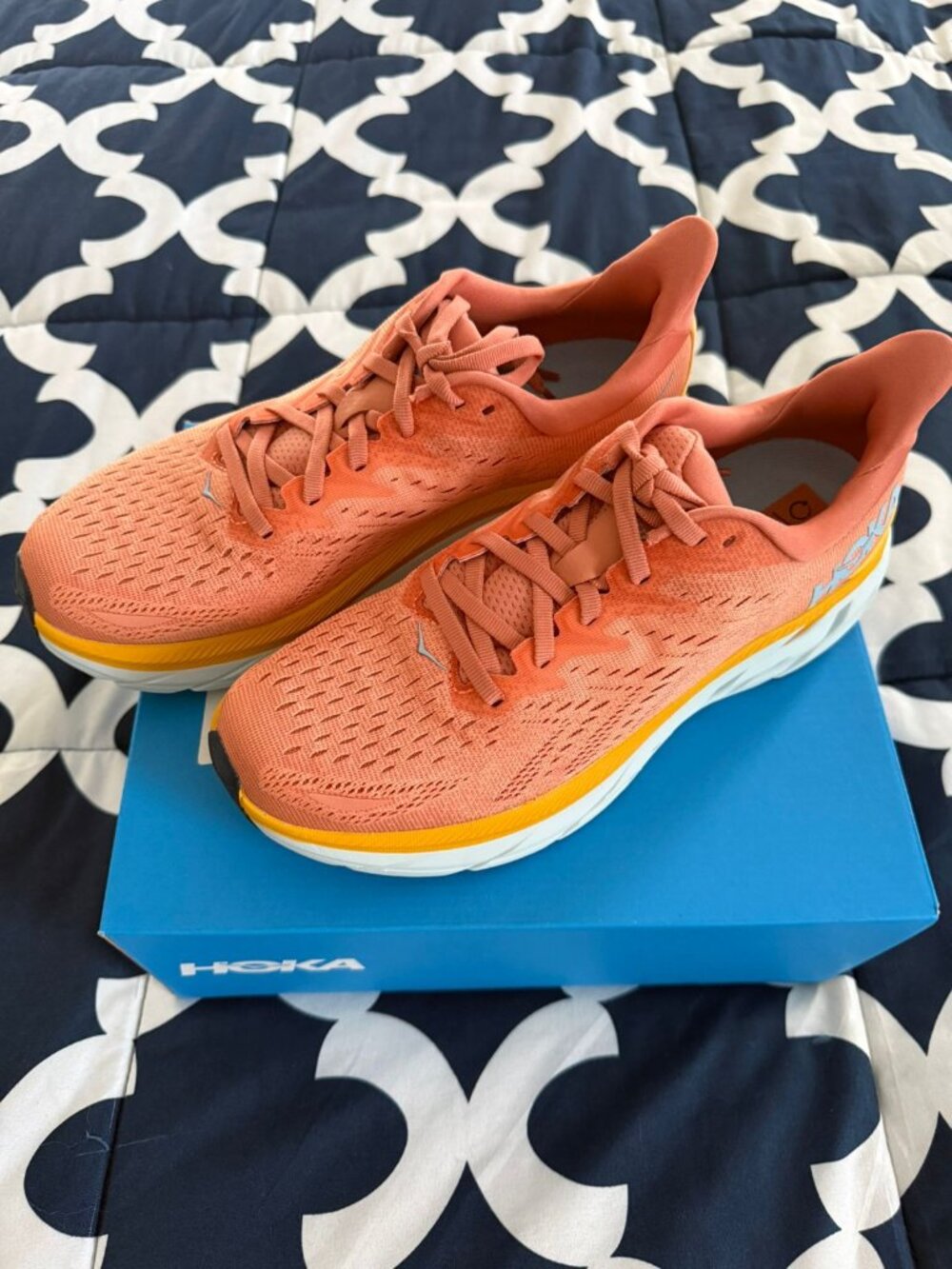 HOKA ONE ONE CLIFTON 8 SUN BAKED/SHELL CORAL RUNNING SHOES SIZE US 9 NEW